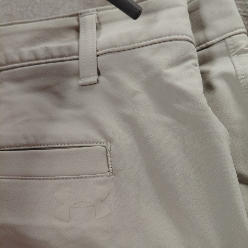 Under Armour Mens 42 Khaki Flat Front Golf Athletic Casual Shorts  9" Inseam UA - Picture 3 of 11